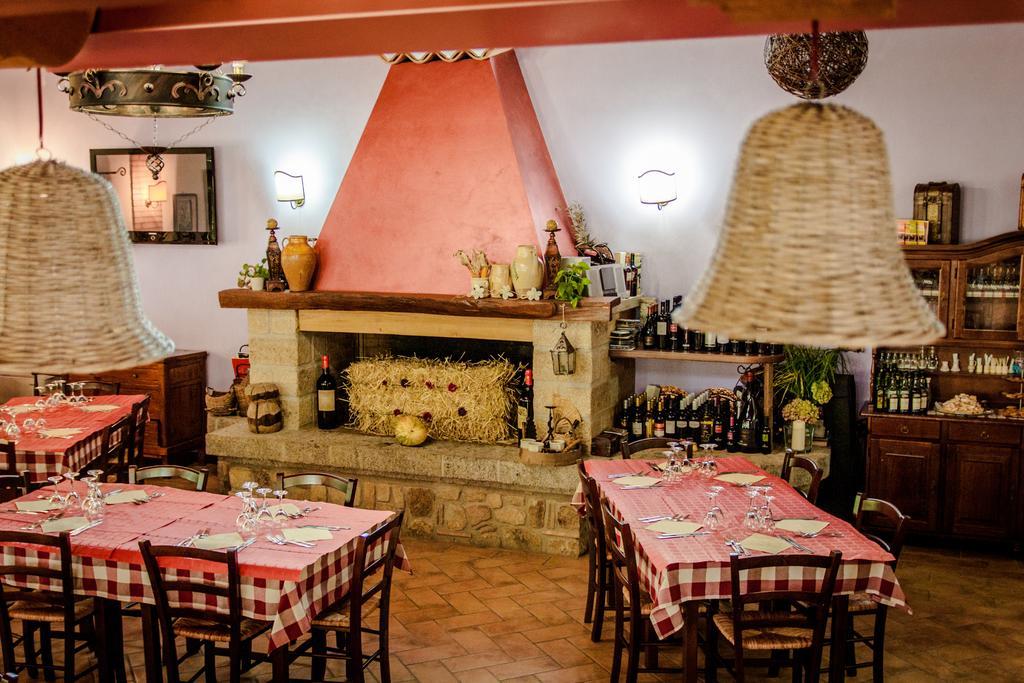 La Taverna Dei Briganti Hotel Cotronei Esterno foto
