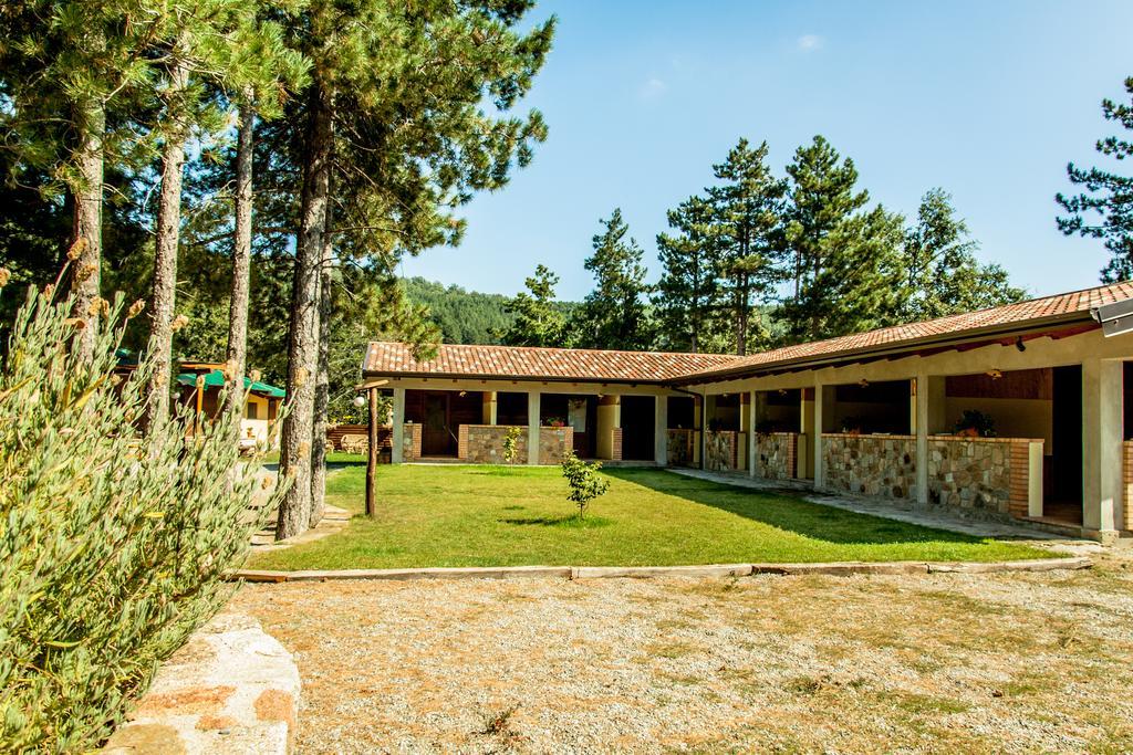 La Taverna Dei Briganti Hotel Cotronei Esterno foto