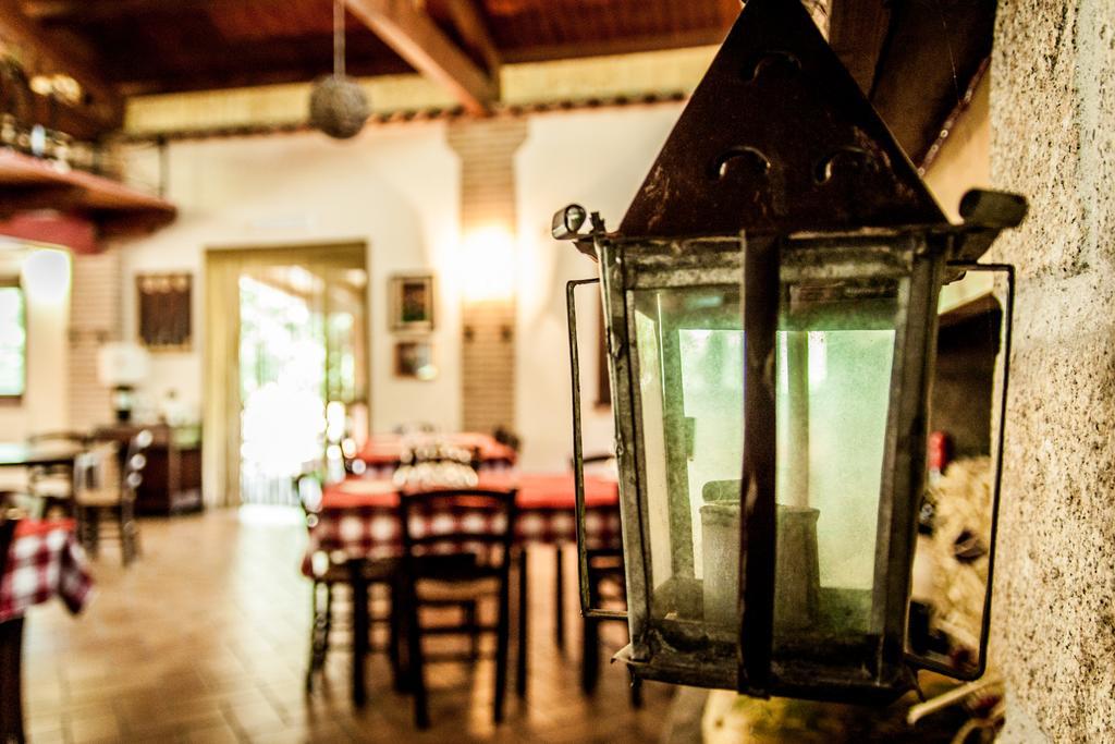 La Taverna Dei Briganti Hotel Cotronei Esterno foto